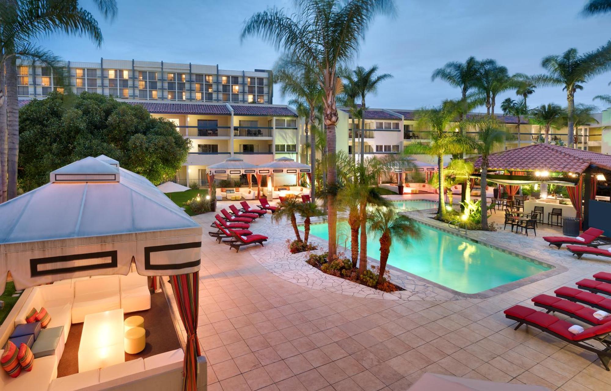 Atrium Hotel Orange County Ірвайн Екстер'єр фото