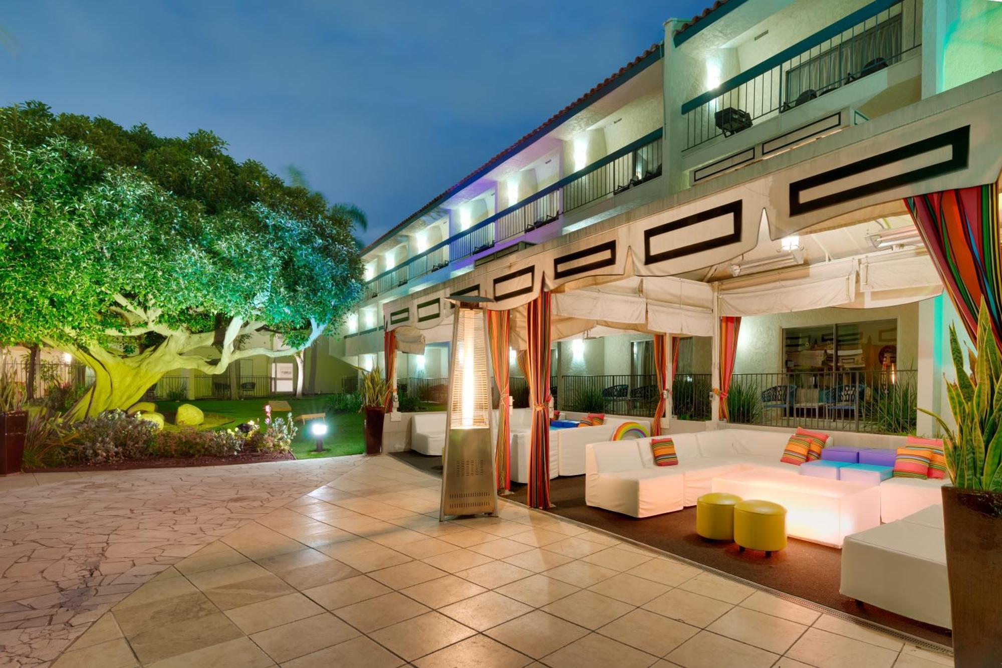 Atrium Hotel Orange County Ірвайн Екстер'єр фото